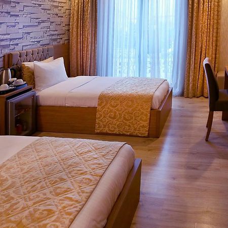 Imperial Park Hotel Izmit Bagian luar foto
