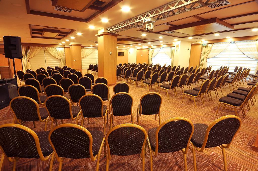 Imperial Park Hotel Izmit Bagian luar foto