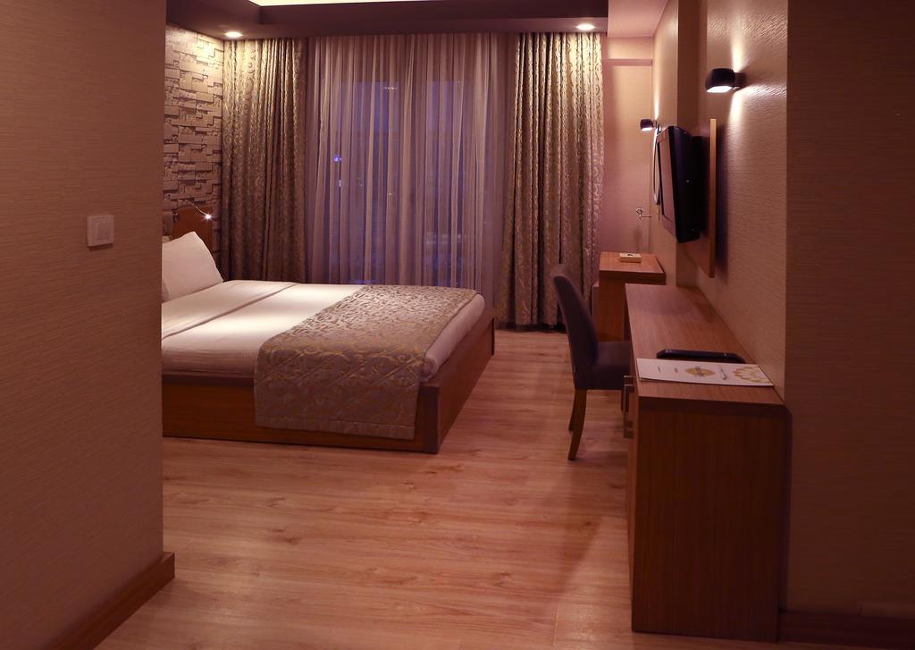 Imperial Park Hotel Izmit Bagian luar foto