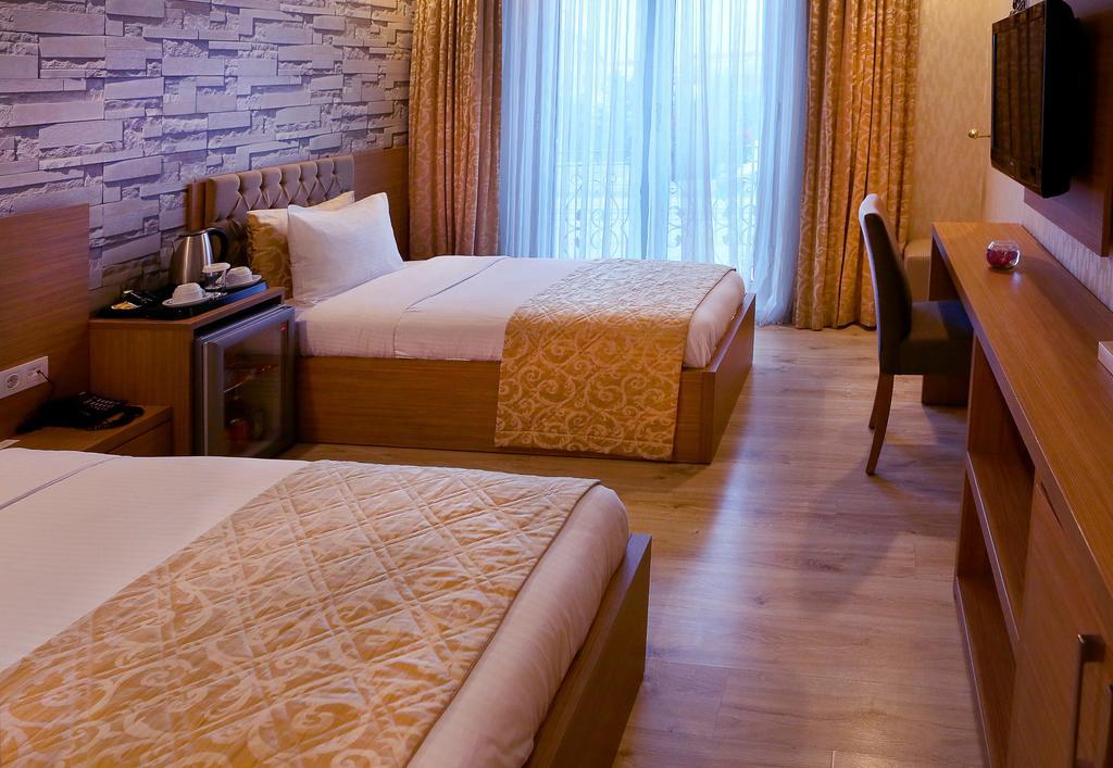 Imperial Park Hotel Izmit Bagian luar foto