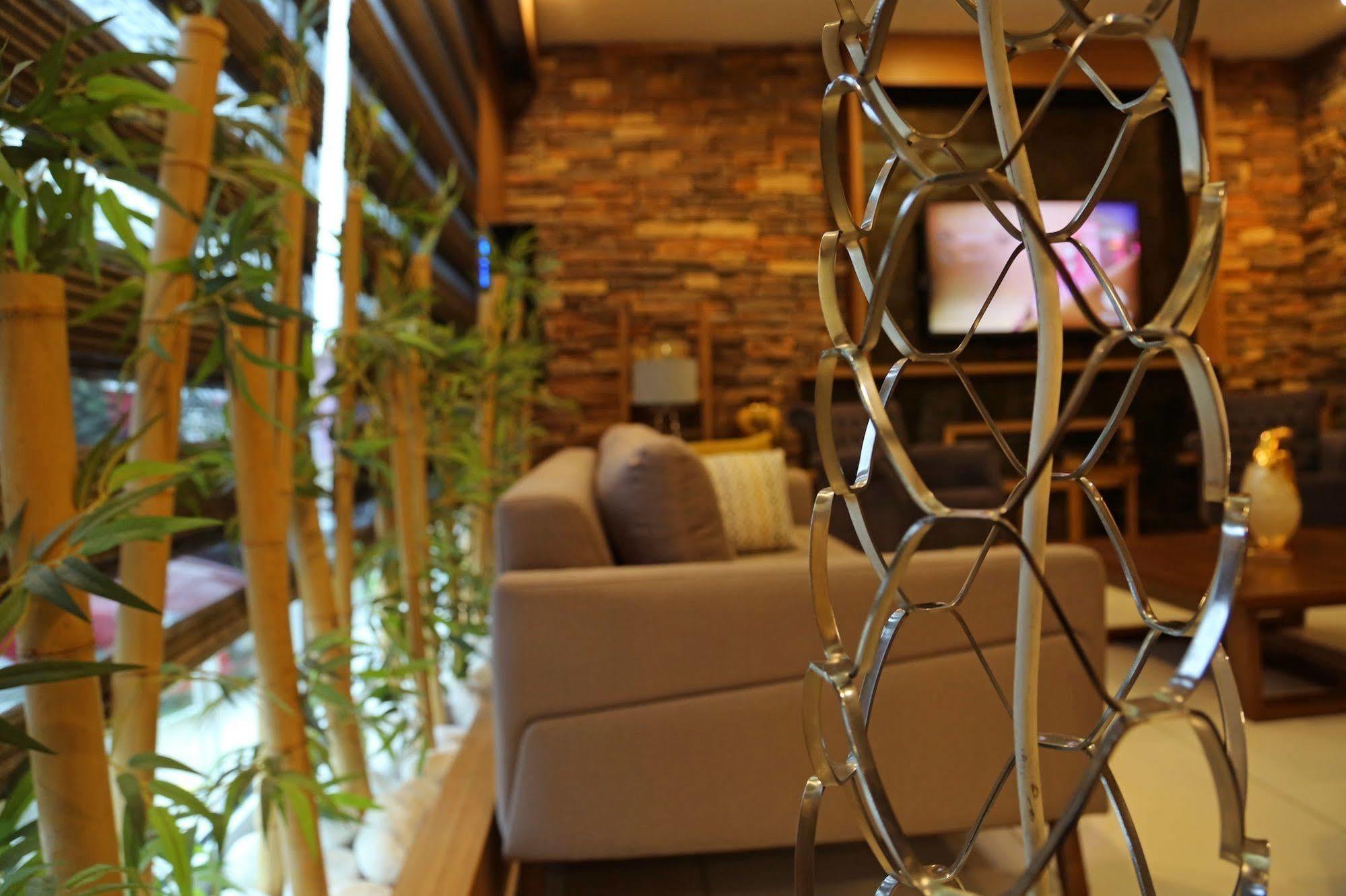 Imperial Park Hotel Izmit Bagian luar foto