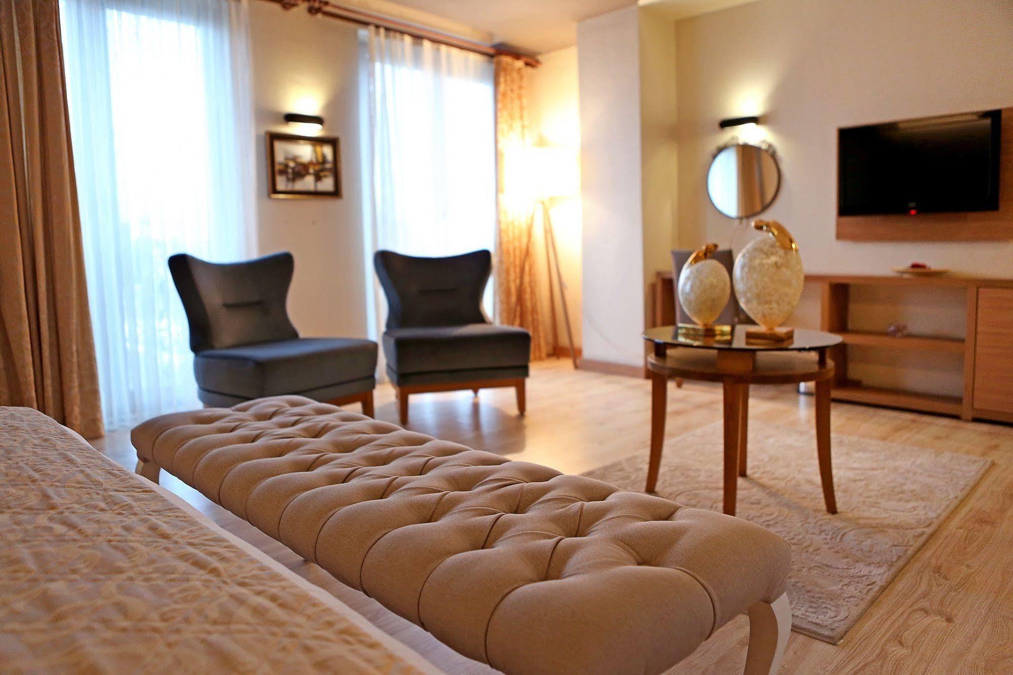 Imperial Park Hotel Izmit Bagian luar foto